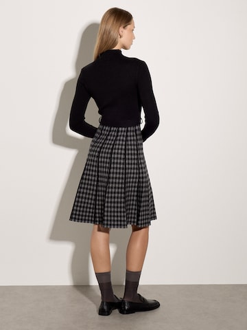 Apricot Dress ' Strickkleid ' in Black
