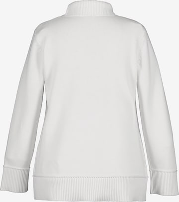 Pull-over Ulla Popken en blanc