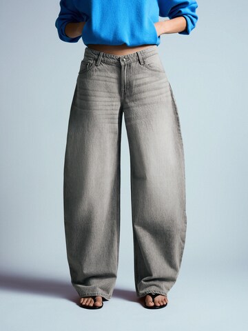 Bershka Baggy Farmer - szürke: elől