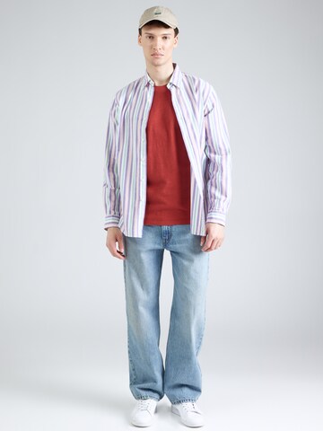 T-Shirt 'THE ESSENTIAL' LEVI'S ® en rouge