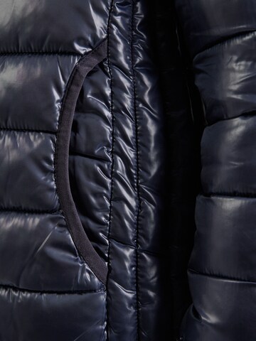 QS Between-season jacket in Blue