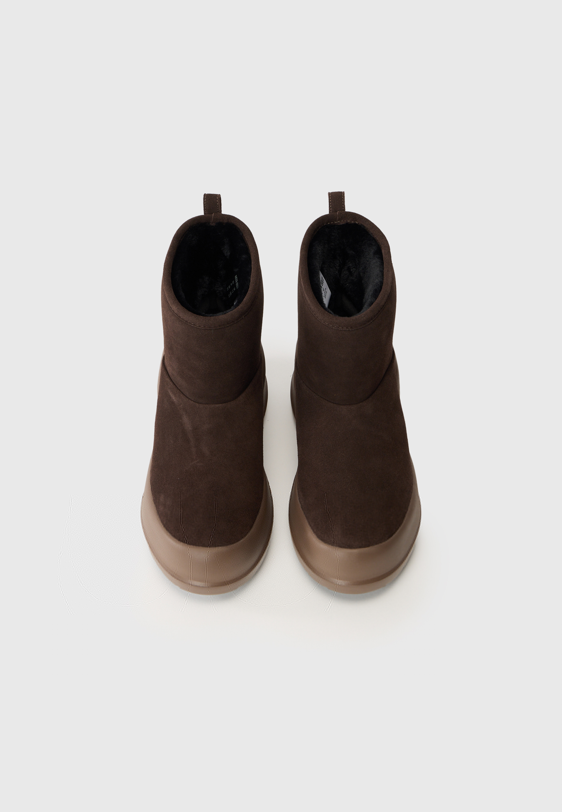 Botine 'MEZZALUNA' de la MOON BOOT pe maro