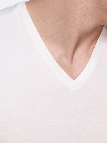Tazzio Shirt 'E107' in Weiß