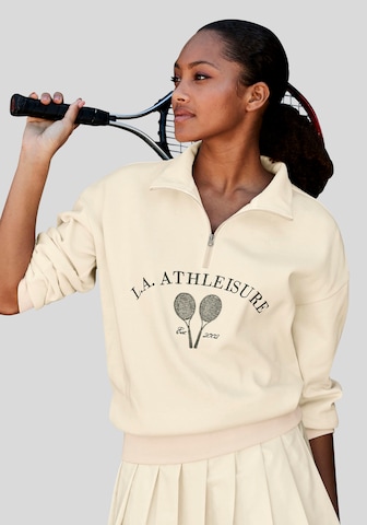 LASCANA ACTIVE Αθλητική μπλούζα φούτερ σε λευκό