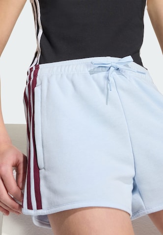 ADIDAS ORIGINALS - Loosefit Pantalón deportivo en azul