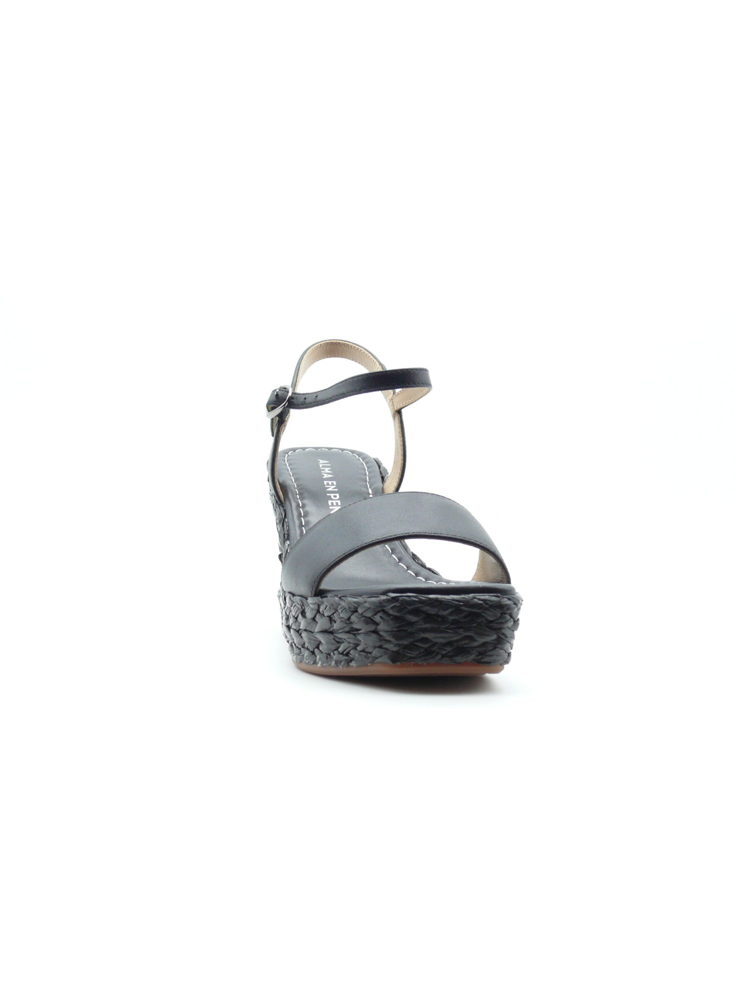 Alma En Pena Strap sandal in Black