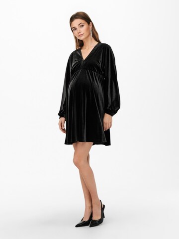 Only Maternity Kleid 'Esme' in Schwarz