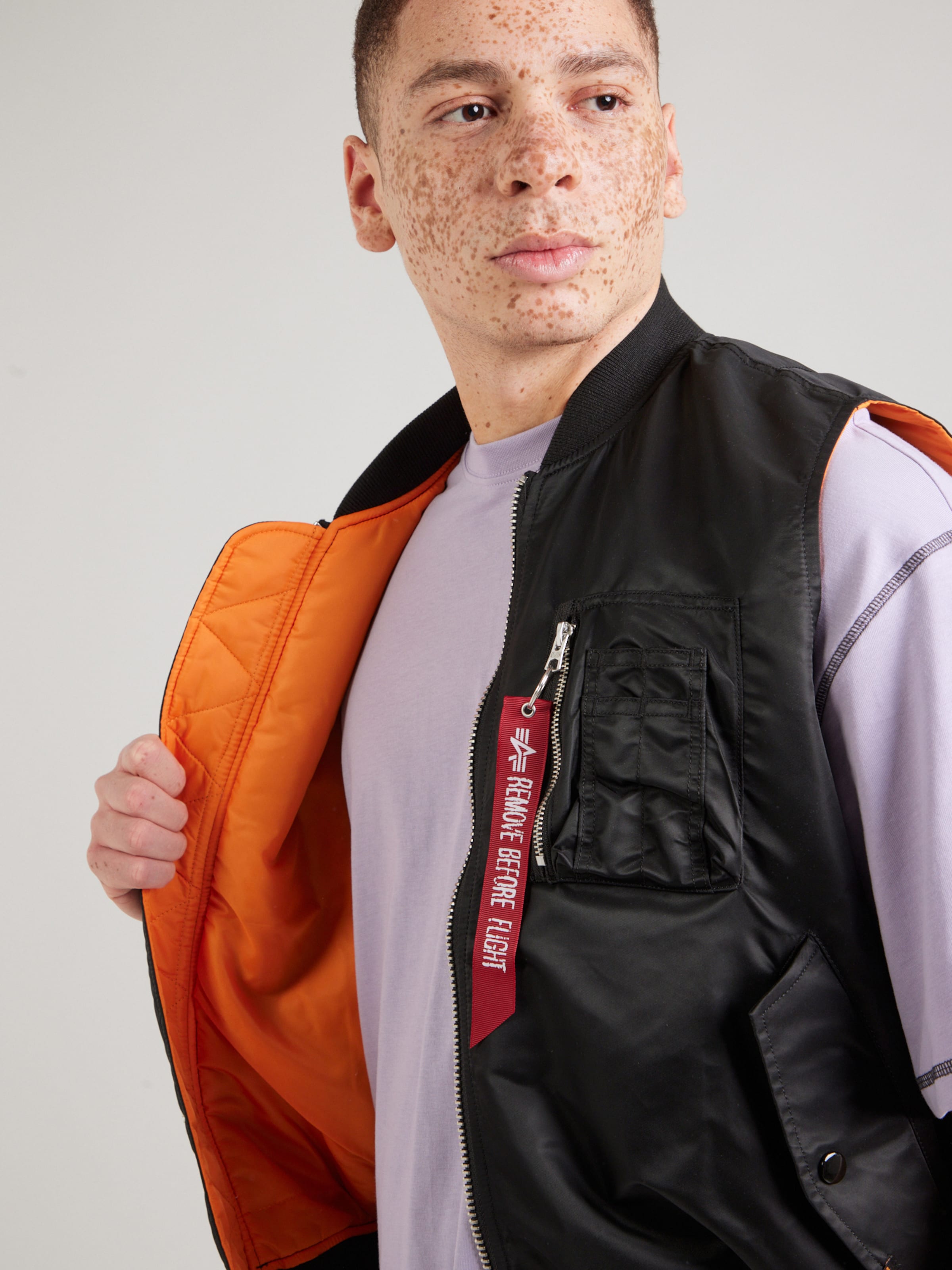 ALPHA INDUSTRIES Vest 'MA-1' in Black | ABOUT YOU