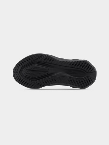 ASICS Παπούτσι για τρέξιμο 'NOVABLAST 5' σε μαύρο