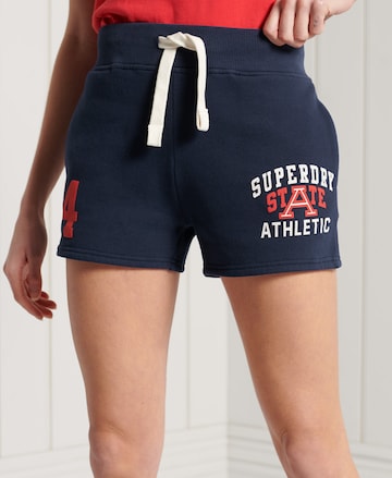 Superdry Regular Broek in Blauw: voorkant