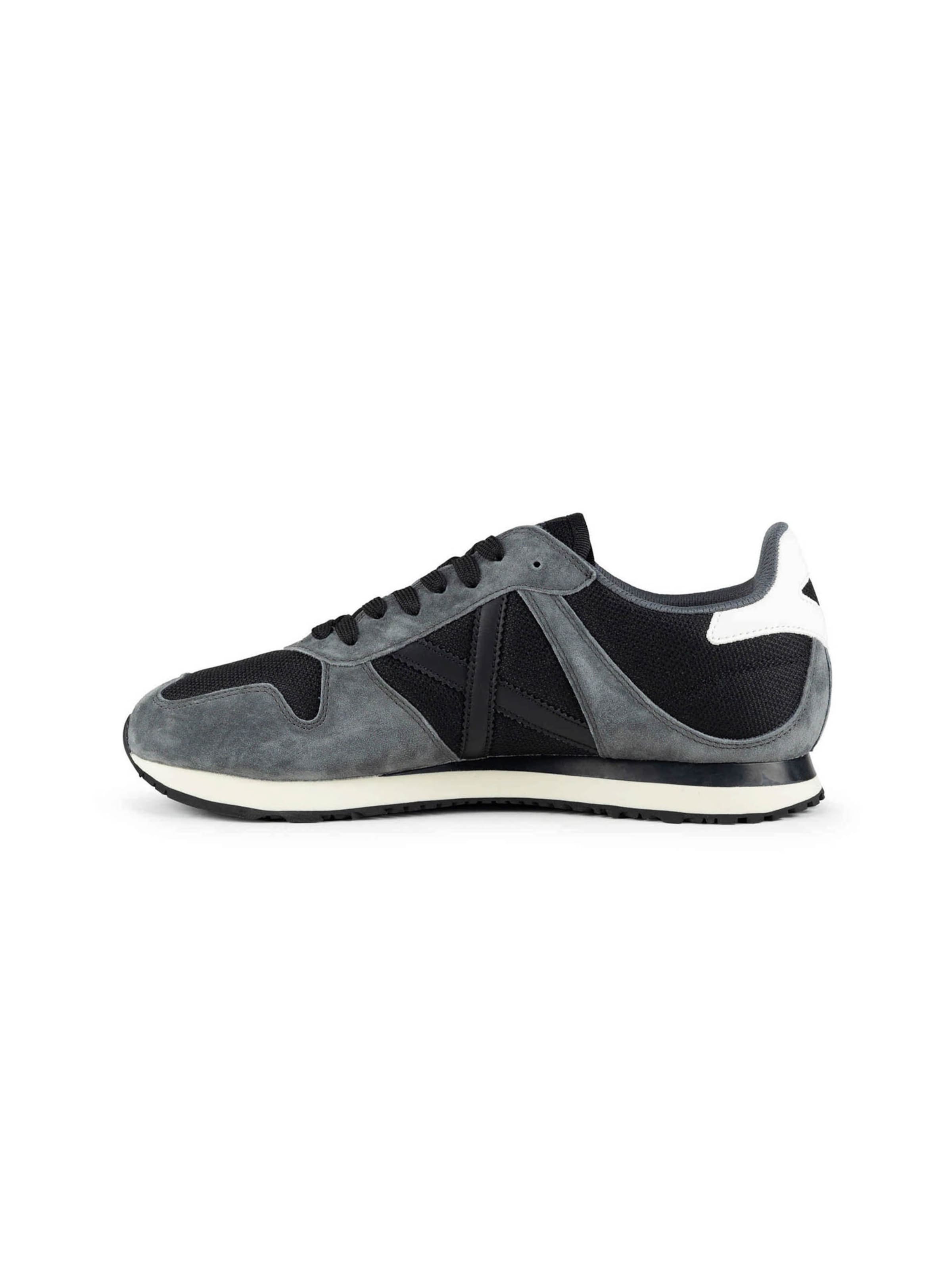 MUNICH Sneakers laag 'MASSANA CLASSIC' in Grijs: voorkant