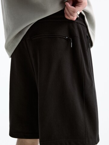 Pull&Bear Loose fit Trousers in Black