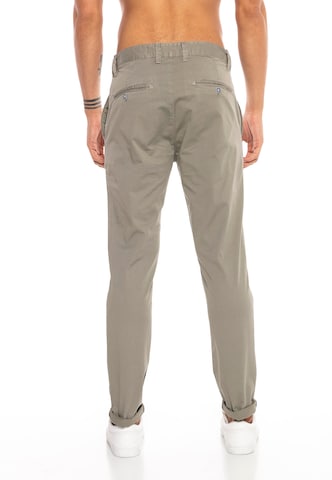 Redbridge Regular Chino 'Luton' in Groen