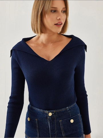 Bianco Lucci - Pullover em azul