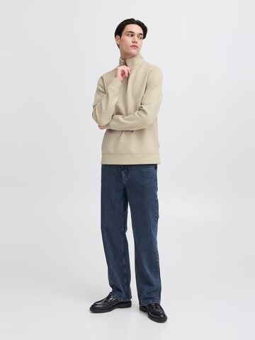 Casual Friday Sweatshirt 'Sebastian' in Beige