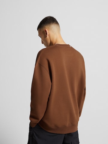 Sweat-shirt Bershka en marron