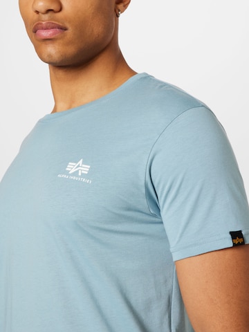 ALPHA INDUSTRIES Regular Fit T-Shirt in Blau