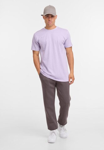 Urban Classics T-shirt i lila