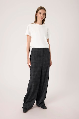 Wide Leg Pantalon 'SLEvonne' SOAKED IN LUXURY en gris