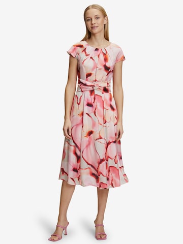 Robe de cocktail Betty Barclay en rose : devant