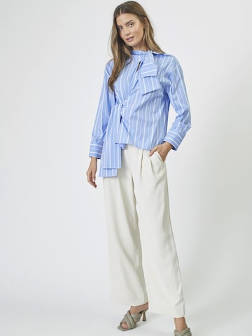 T-shirt co'couture en bleu : devant