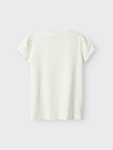 NAME IT Μπλουζάκι 'NMFDetsi' σε λευκό
