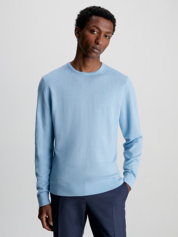 Calvin Klein Пуловер в синьо: отпред