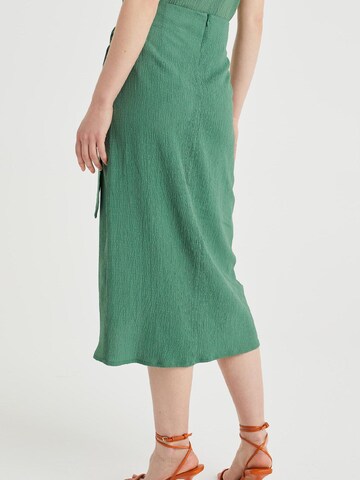 WE Fashion Skirt in Green