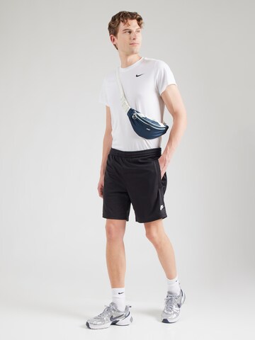 Nike Sportswear Regular Byxa i svart