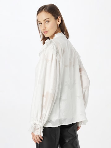 BRUUNS BAZAAR Blouse 'Antha Caro' in White