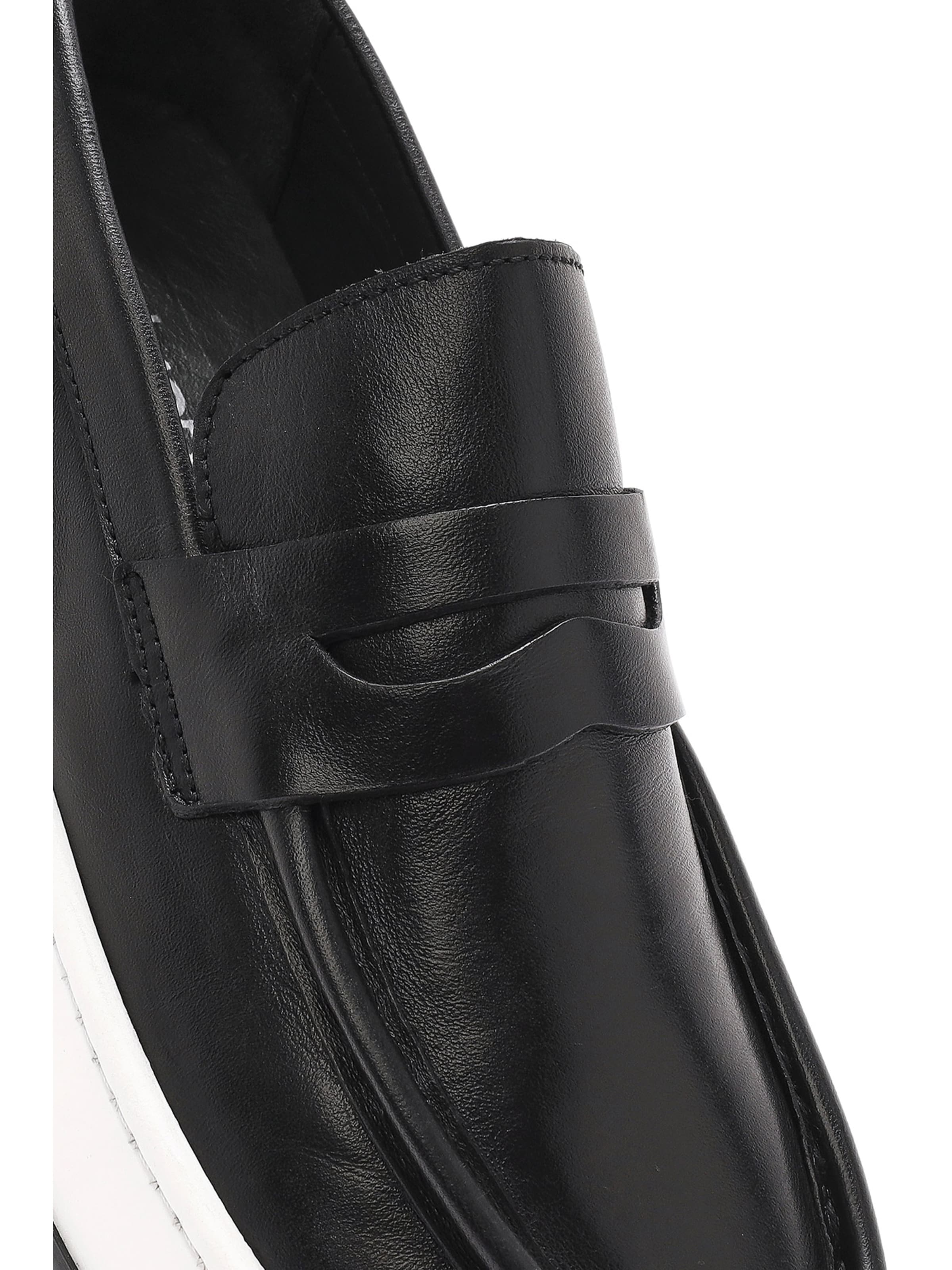 Slipper di Derimod in nero