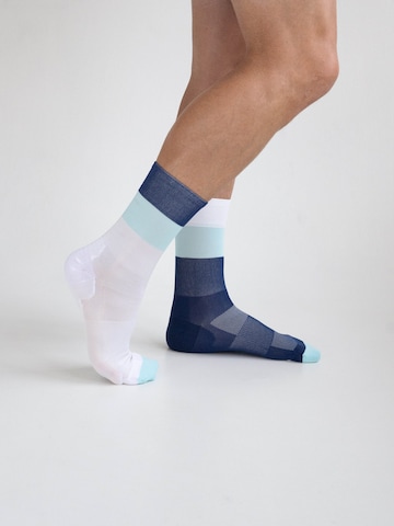 INCYLENCE Athletic Socks 'MIRRORED' in Blue