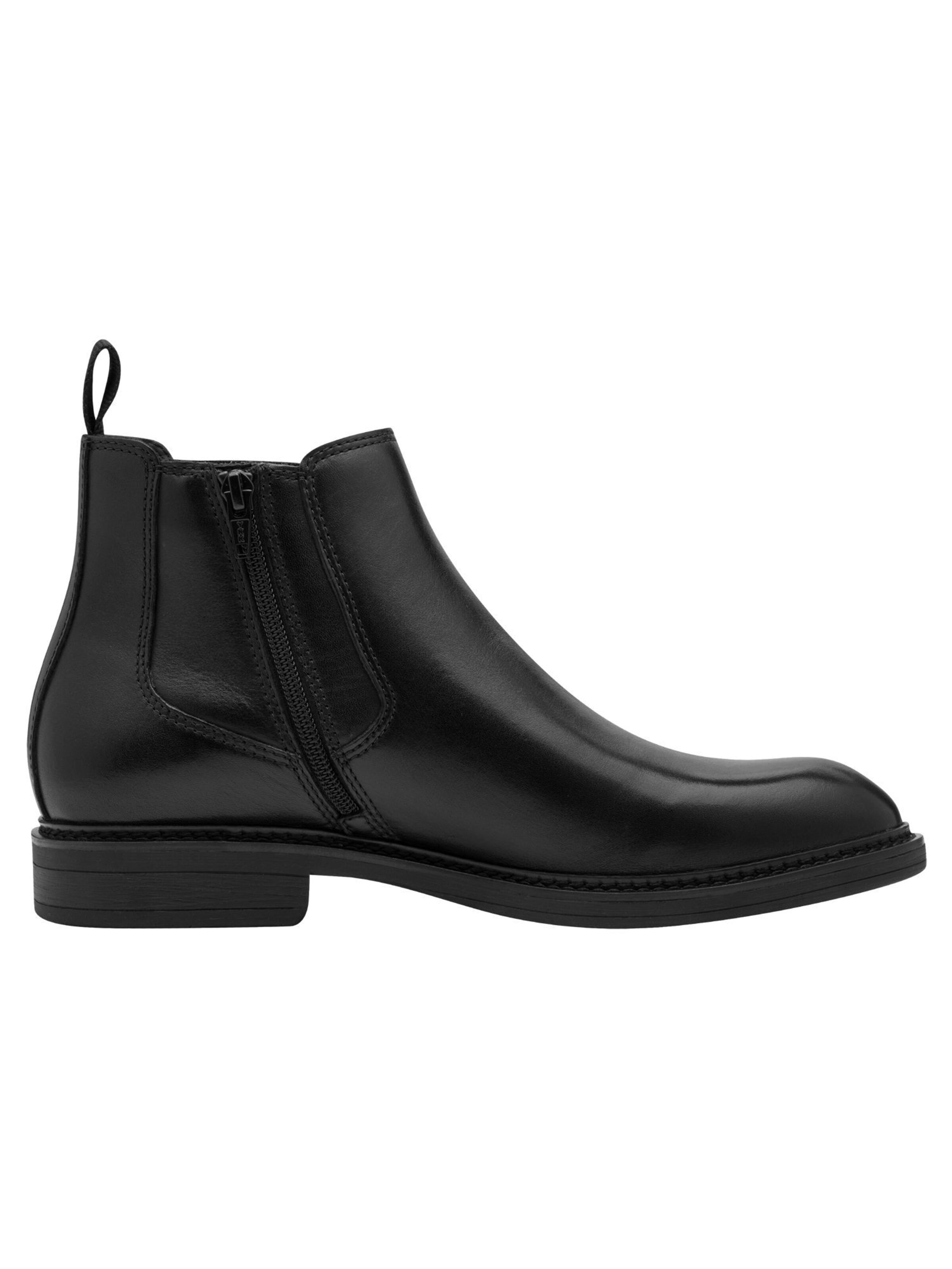 Tamaris Chelsea boots in Black