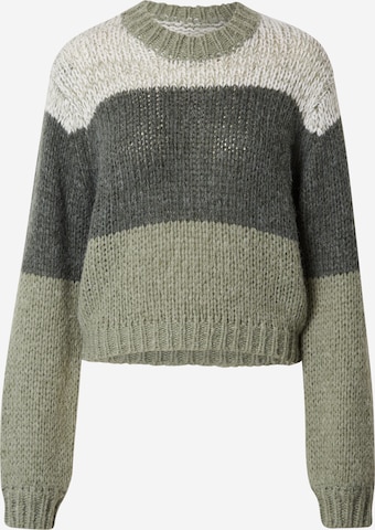 ABOUT YOU x Laura Giurcanu Sweater 'Nia' in Green: front