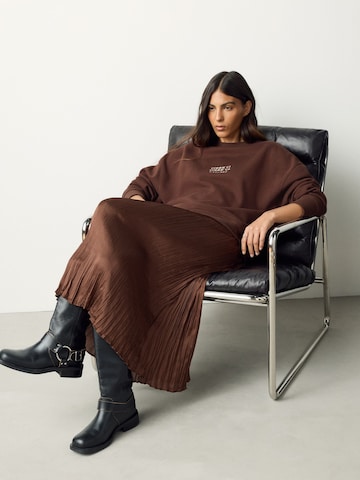 Next Рокля в кафяво