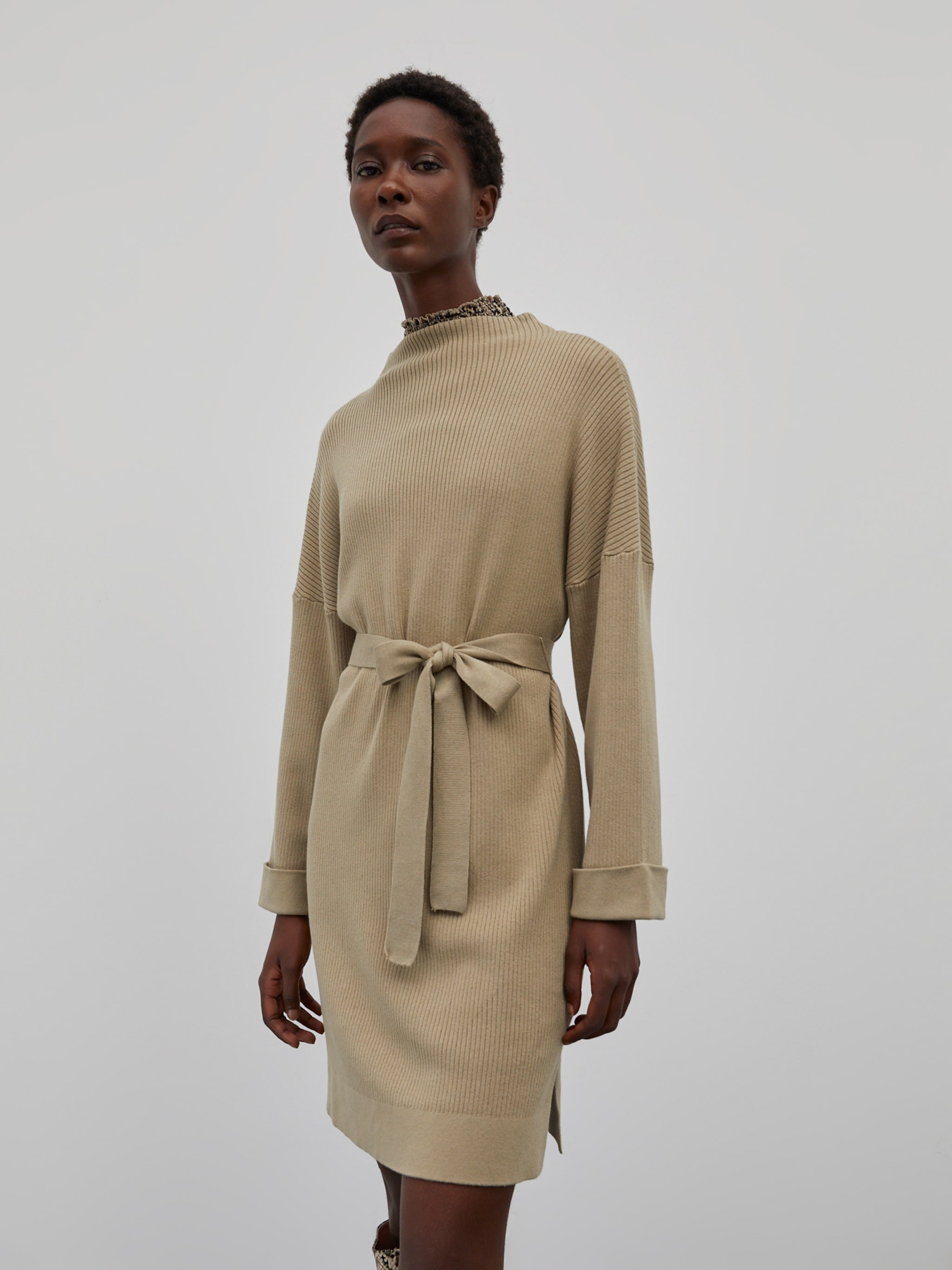 EDITED Producten Jurk 'Nata' Beige