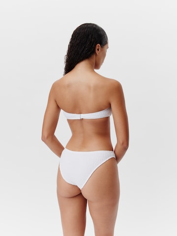 Pantaloncini per bikini 'Rika' di LeGer by Lena Gercke in bianco
