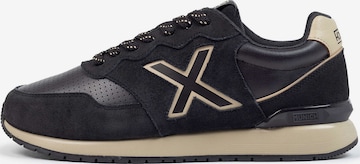 MUNICH Matalavartiset tennarit 'DASH' värissä harmaa: etupuoli