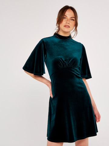 Robe de cocktail Apricot en vert