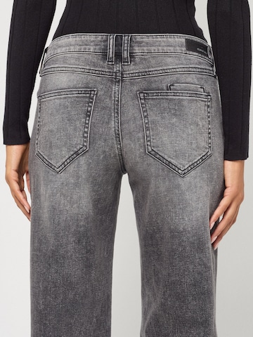 Gang Regular Jeans '94RIVER' in Grau