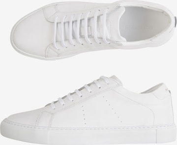 ROY ROBSON Sneakers in White: front