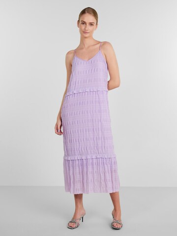 Robe d’été 'Lila' PIECES en violet : devant