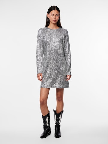 PIECES Kleid 'NIRI' in Silber