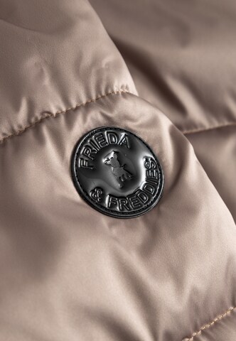 Frieda & Freddies Winter Jacket in Beige