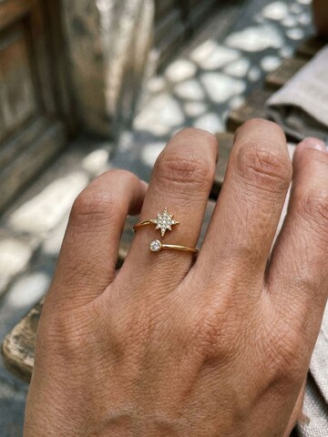 Nemomatheo Ring 'Stella Petite – Minimalistischer Stern-Ring' in Gold