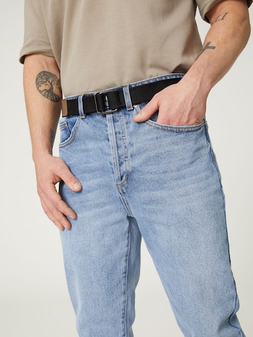 DAN FOX APPAREL Belt 'Henning' in Black: front