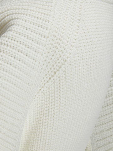 JJXX Пуловер 'Zoe' в бяло