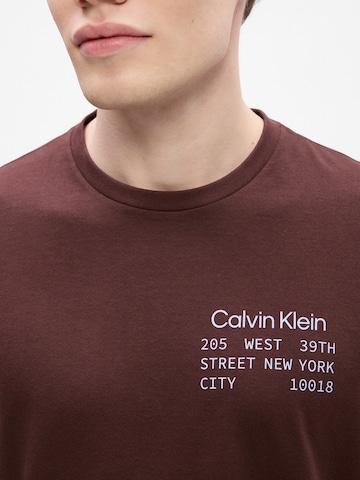 Maglietta '30S' di Calvin Klein Jeans in marrone