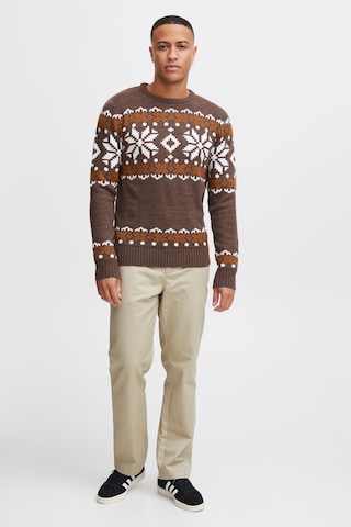 !Solid Sweater 'Norwig' in Brown