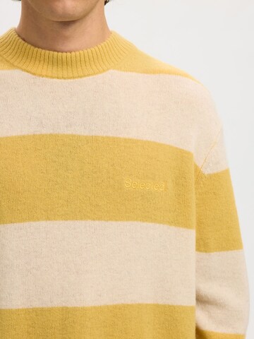 SELECTED - Jersey en amarillo